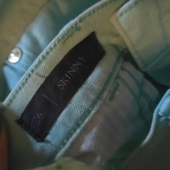 Juicy Couture 🩵 Mint Green Skinny Jeans (26)(NWOT)(NEVER WORN) - Picture 3 of 5